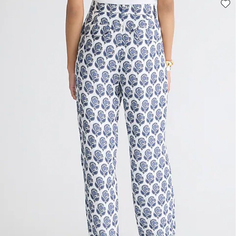 Straight-leg essential pant in bouquet block print Chelsea linen-cupro blend